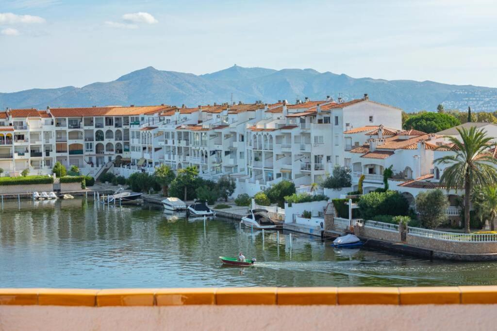 Flateli Empuriabrava Appartement Buitenkant foto
